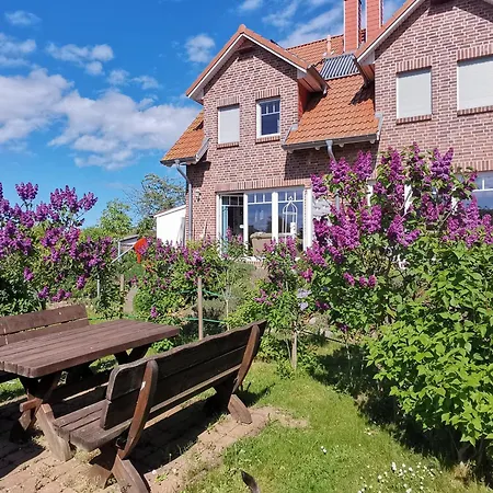 Haus Vierjahreszeiten 1 Timmendorf